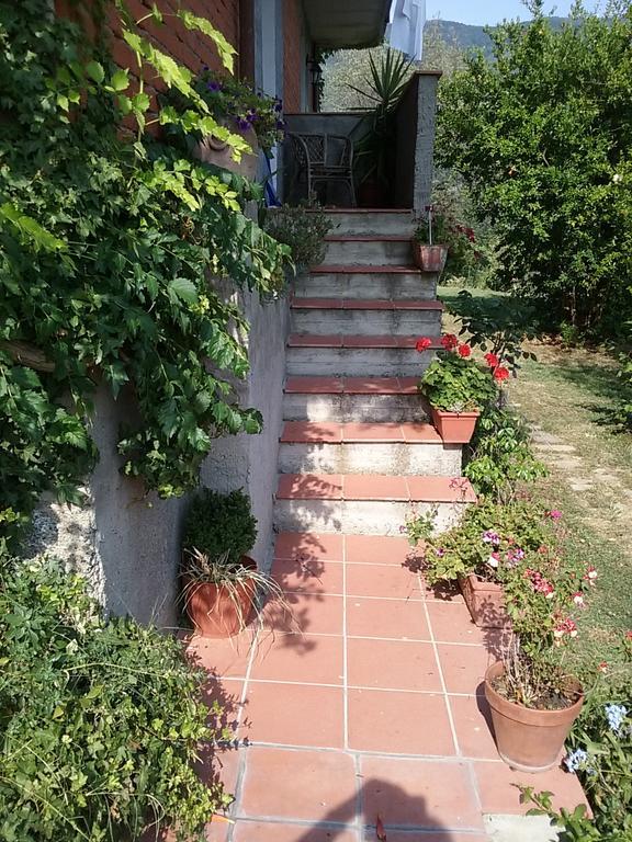 Bed and Breakfast Casa Virgilio Fosdinovo Zimmer foto