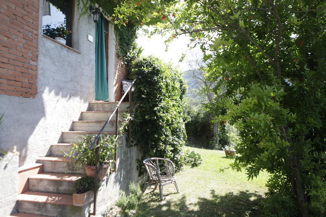 Bed and Breakfast Casa Virgilio Fosdinovo Exterior foto